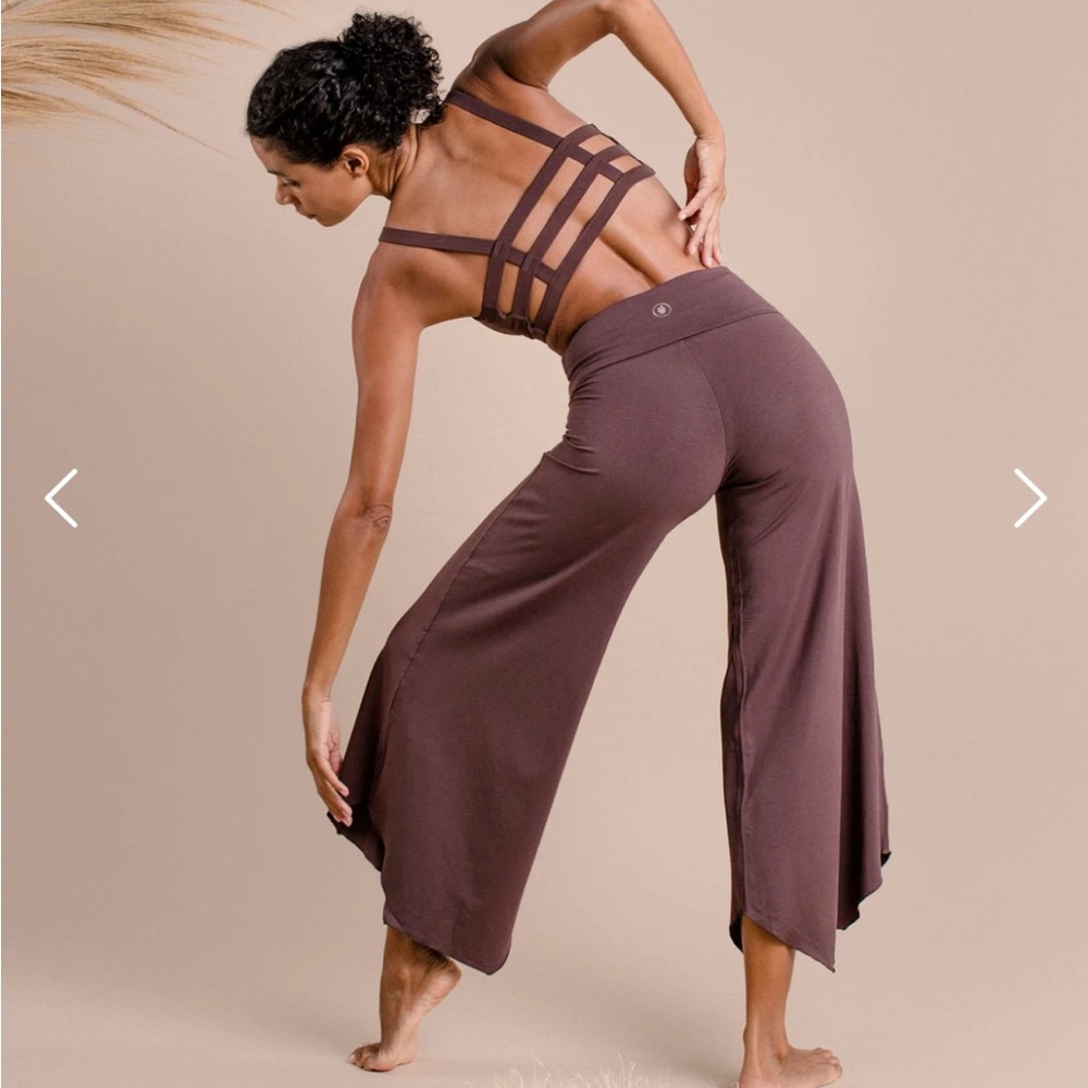 Indigo Luna Layla flares in carob, xxl